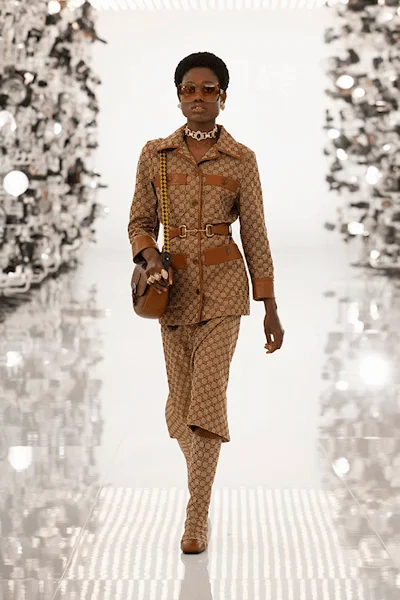 Look 31
